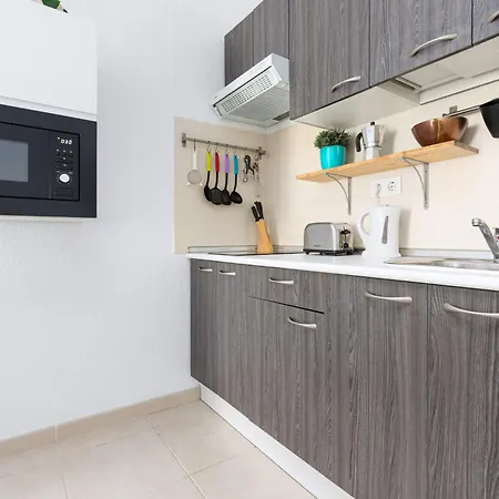 Home2book Main Walkway * コラレホ