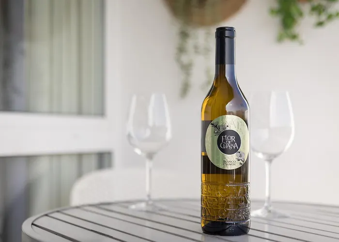 Home2book Main Walkway * コラレホ